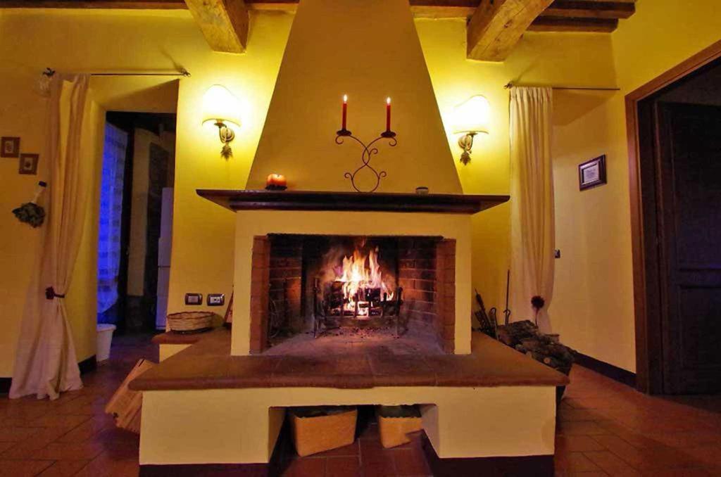 Cottage Le Ginestre Con Piscina In Val D'Orcia Radicofani Buitenkant foto